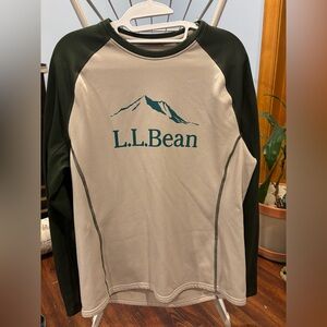 Men’s L.L. Bean Heavyweight Base Layer Crew Long Sleeve Graphic Shirt. Size L